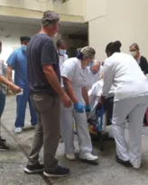 Imagem ilustrativa da imagem Vídeo mostra socorro a pacientes de hospital que pegou fogo no Rio