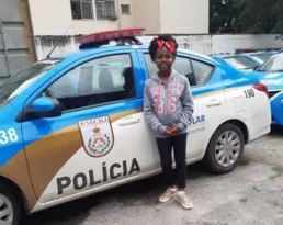 Imagem ilustrativa da imagem Menina que sonha em ser policial visita batalhão de São Gonçalo