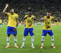 Imagem ilustrativa da imagem Brasil na liderança, hermanos subindo; confira novo ranking da Fifa