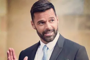 Imagem ilustrativa da imagem Ricky Martin é alvo de ordem de restrição por violência doméstica