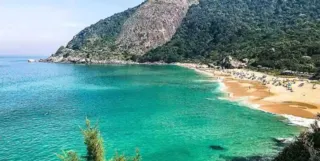 Imagem ilustrativa da imagem Praia brasileira no ranking das melhores do mundo; conheça