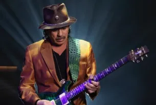 Imagem ilustrativa da imagem Guitarrista Carlos Santana desmaia durante show; veja vídeo