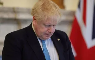 Imagem ilustrativa da imagem Pediu pra sair! Boris Johnson renuncia após escândalos