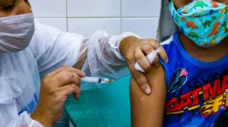 Imagem ilustrativa da imagem Covid: Rio começa a vacinar crianças de 3 e 4 anos nesta sexta