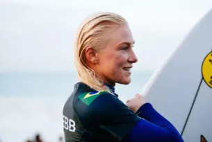 Imagem ilustrativa da imagem Surfista brasileira vence etapa da WSL e sobe no ranking mundial