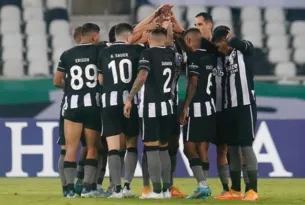 Imagem ilustrativa da imagem Buscando se aproximar do G6, Botafogo recebe o Atlético-MG