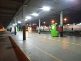 Imagem ilustrativa da imagem Cadê os ônibus de Niterói? Terminal vazio na madrugada gera queixas