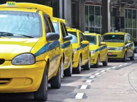 Imagem ilustrativa da imagem Auxílio para taxistas começa a ser pago em agosto; veja calendário