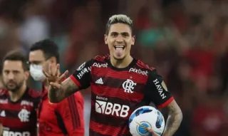 Imagem ilustrativa da imagem Quatro clubes europeus já sondaram o atacante Pedro, do Flamengo