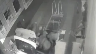 Imagem ilustrativa da imagem Ladrão atrapalhado cai em buraco durante roubo no DF