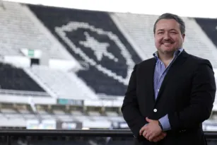 Imagem ilustrativa da imagem CEO do Botafogo deixa o cargo e processa a SAF do clube