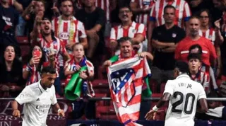 Imagem ilustrativa da imagem Atlético de Madrid condena cânticos racistas contra Vinícius Júnior