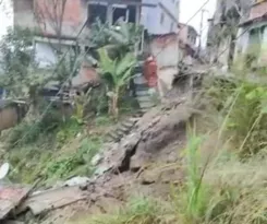 Imagem ilustrativa da imagem Deslizamento de terra atinge casa em comunidade de Niterói