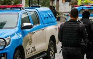 Imagem ilustrativa da imagem Polícia investiga denúncia de relação sexual dentro de UPP no Rio
