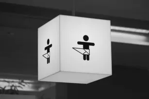 Imagem ilustrativa da imagem Lei torna obrigatório fraldários em banheiros masculinos no Rio