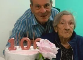 Imagem ilustrativa da imagem Ney Matogrosso comemora aniversário de 100 anos da mãe