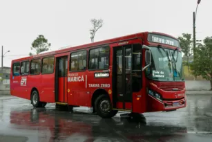 Imagem ilustrativa da imagem É falso que ônibus 'Vermelhinho' será cobrado em Maricá