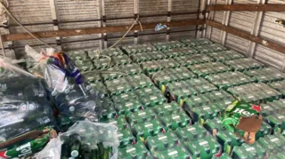 Imagem ilustrativa da imagem Quase 500 caixas de cerveja são apreendidas em São Gonçalo