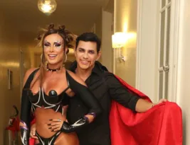 Imagem ilustrativa da imagem Nicole Bahls vai à festa com Marcelo Viana usando look de Anitta