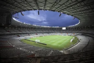 Imagem ilustrativa da imagem Botafogo visita o Galo ainda sonhando com vaga na Libertadores