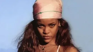 Imagem ilustrativa da imagem Após lançamento de música, Rihanna volta aos holofotes da mídia