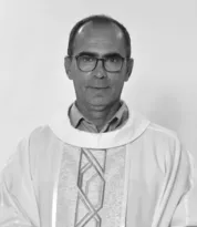 Imagem ilustrativa da imagem Padre é encontrado morto dentro de paróquia no Paraná