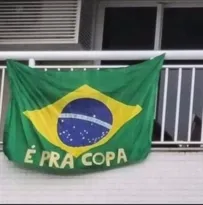 Imagem ilustrativa da imagem Foto da bandeira do Brasil viraliza ‘É pra Copa’