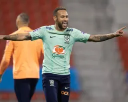 Imagem ilustrativa da imagem Neymar se sente otimista e sinaliza possível volta nas oitavas