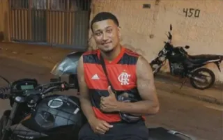 Imagem ilustrativa da imagem Motoboy é baleado em shopping da Zona Norte do Rio