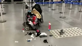 Imagem ilustrativa da imagem Vídeo: mala de passageiro explode dentro de aeroporto em SP