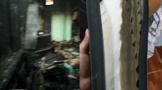 Imagem ilustrativa da imagem Bíblia fica intacta depois incêndio consumir casa no Paraná; vídeo