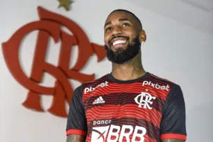 Imagem ilustrativa da imagem Flamengo anuncia retorno de Gerson: 'Estou de volta, Nação'