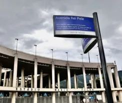 Imagem ilustrativa da imagem Placas da nova Avenida Rei Pelé são instaladas