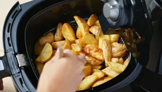 Imagem ilustrativa da imagem Air fryer faz mal à saúde ou não? Nós explicamos