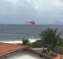 Imagem ilustrativa da imagem Banhista é resgatado após se afogar em praia de Niterói; vídeo