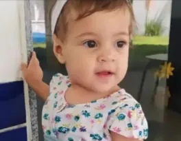 Imagem ilustrativa da imagem Bebê de 1 ano morre afogada em balde com água