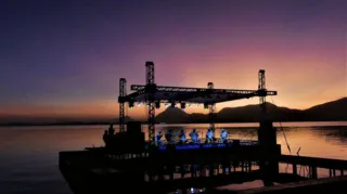 Imagem ilustrativa da imagem Bossa Nova toma conta de festival ao pôr do sol em Maricá