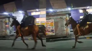 Imagem ilustrativa da imagem Homem faz entrega de aplicativo de comida a cavalo; vídeo