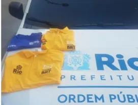 Imagem ilustrativa da imagem Loja é interditada ao vender uniforme da Prefeitura do Rio