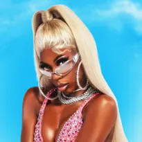 Imagem ilustrativa da imagem MC Soffia se inspira na Barbie e enaltece mulheres em novo clipe