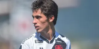 Imagem ilustrativa da imagem Marlon Gomes lamenta derrota do Vasco no clássico: 'Complicado'