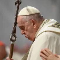 Imagem ilustrativa da imagem Papa Francisco é internado em Roma para cirurgia