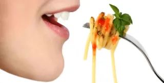 Imagem ilustrativa da imagem Por que mastigar bem os alimentos é importante para a saúde?