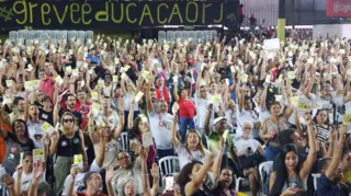 Imagem ilustrativa da imagem Professores do estado do Rio decidem manter greve