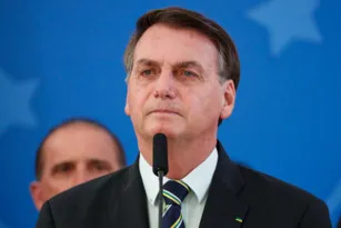 Imagem ilustrativa da imagem TSE inicia julgamento que pode deixar Bolsonaro inelegível