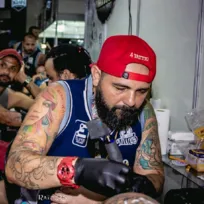Imagem ilustrativa da imagem Tatuadores fazem evento beneficente em Itaboraí