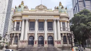 Imagem ilustrativa da imagem Theatro Municipal do Rio comemora 114 anos; veja programação