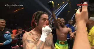 Imagem ilustrativa da imagem Whindersson Nunes perde luta e dança funk com campeão King Kenny