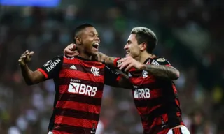 Imagem ilustrativa da imagem Clube inglês apresenta proposta milionária por jogador do Flamengo