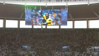 Imagem ilustrativa da imagem SuperCopa homenageia Pelé antes do jogo entre Flamengo x Palmeiras